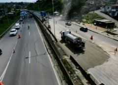 Trecho da BR-324 volta a ceder e rodovia é interditada outra vez na Bahia